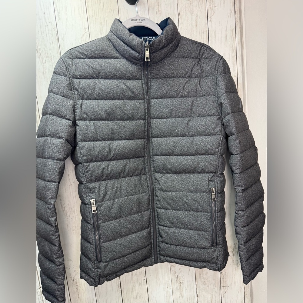 Nautica Men's Gray/Navy blue Reversible Puffer Jacket size medium - Picture 1 of 12